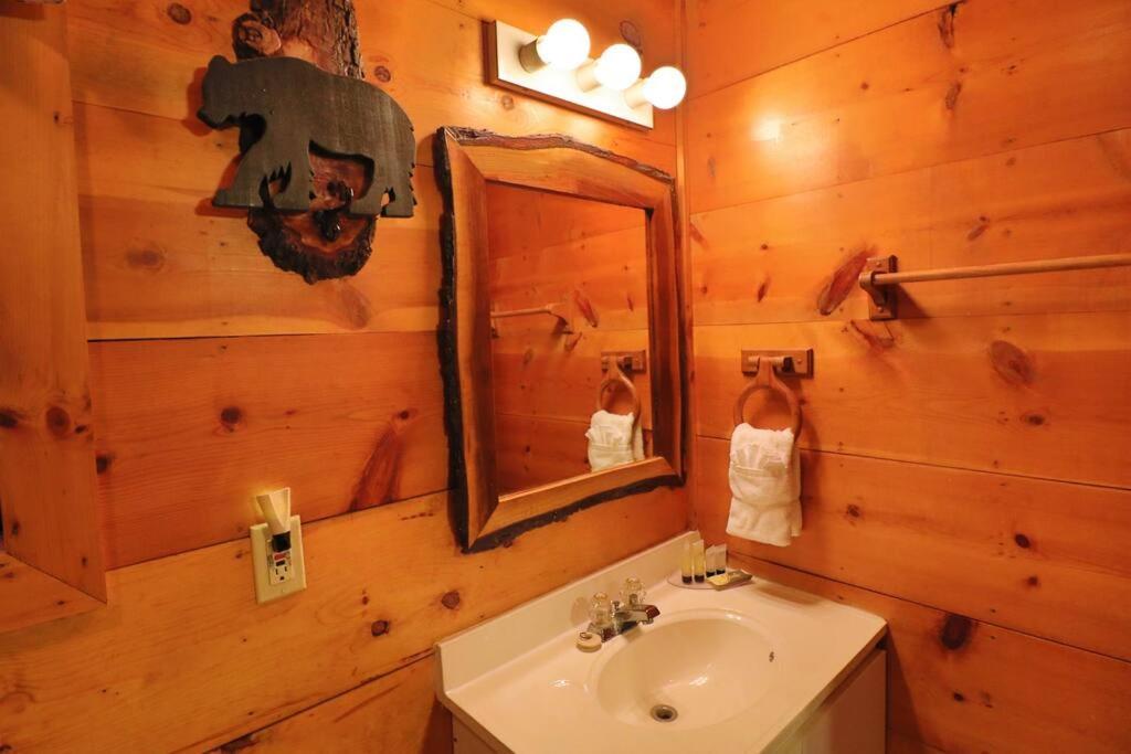Alpine Mountain Sweetheart Cabin Jacuzzi #8 Helen Εξωτερικό φωτογραφία